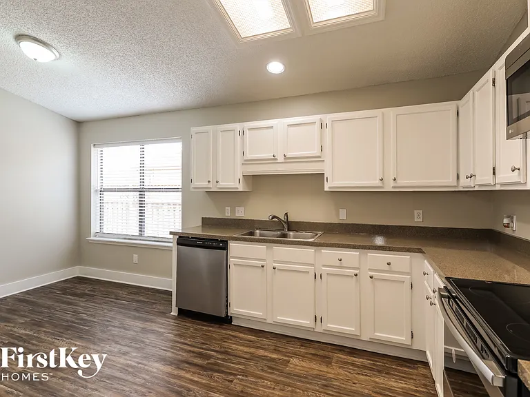 8717 Irongate Dr — Photo 6