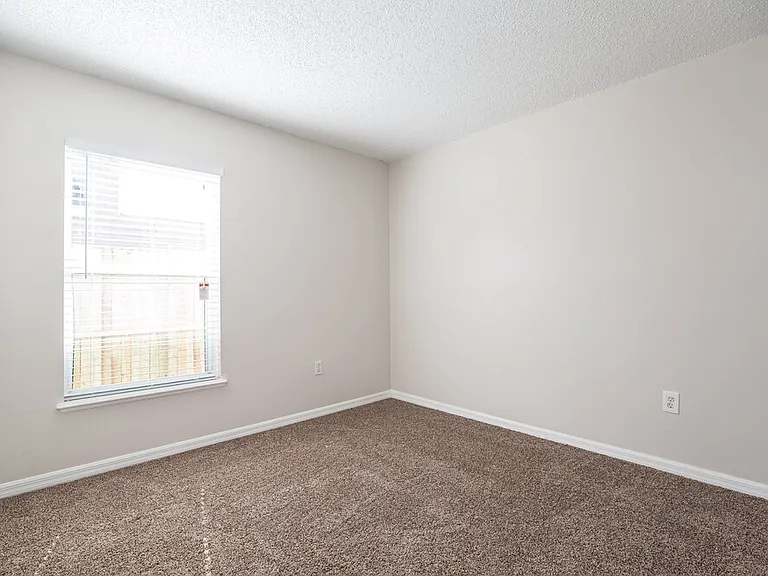 3833 Stonefield Dr — Photo 14