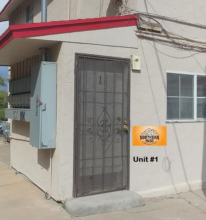 1st image of 419 E Schuster Ave