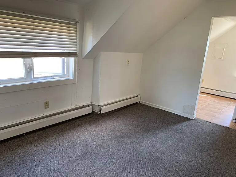1120 Pine St — Photo 13