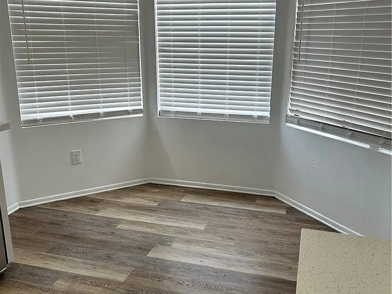 28224 Bay Ave — Photo 7