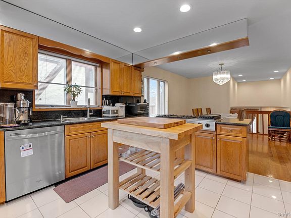 5th image of 217-63 Corbett Road