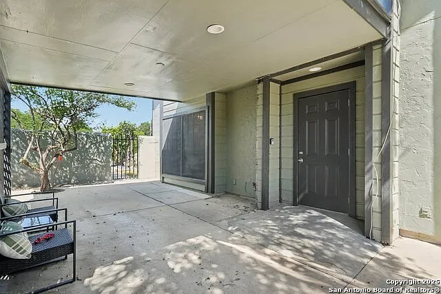 10609 Starcrest Dr #10611 — Photo 3