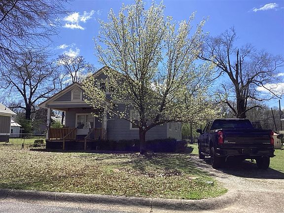 3rd image of 2416 35th St