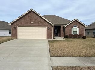 5680 Victory Dr, Columbus, IN 47203