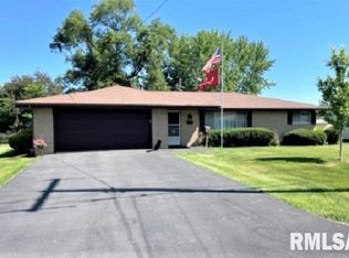 330 Emmons Ave, Kewanee, IL 61443