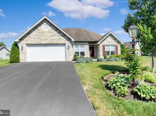 56 Northview Dr, Mechanicsburg, PA 17050