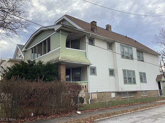 3rd image of 3624 E 151st St