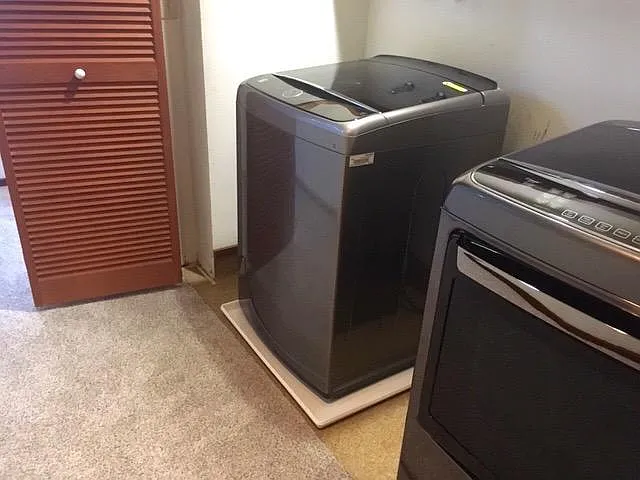 2nd floor
Laundry