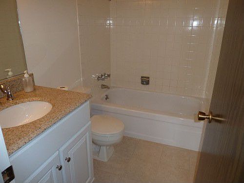 3rd image of 212 Canterbury Ave