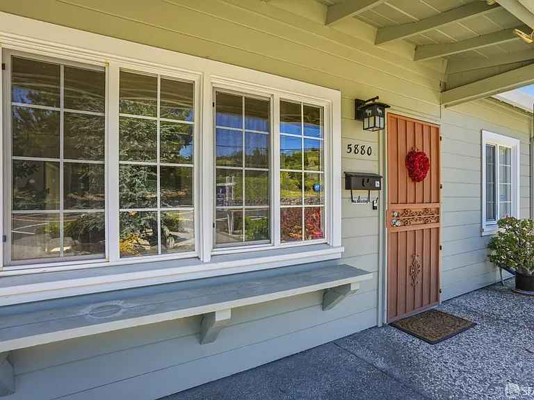 5880 Olinda Rd — Photo 4