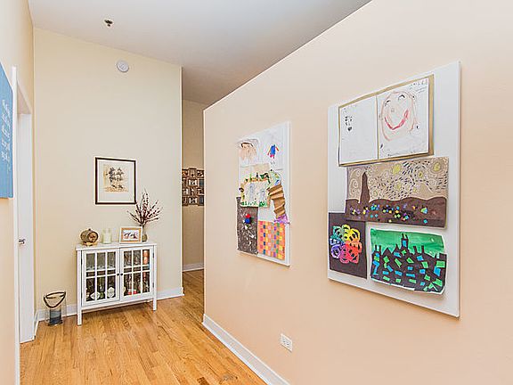 3rd image of 2 S Leavitt St Unit 207