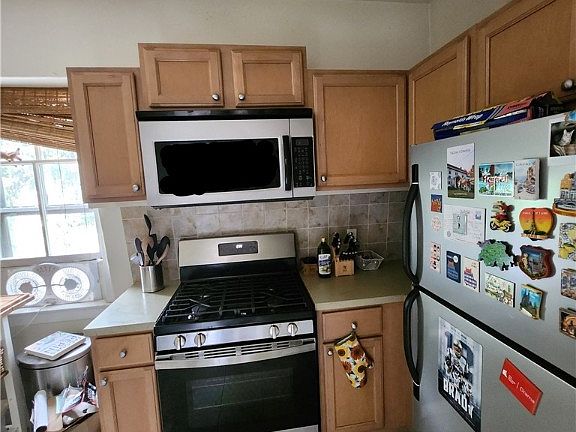 5th image of 89 Wood St #3
