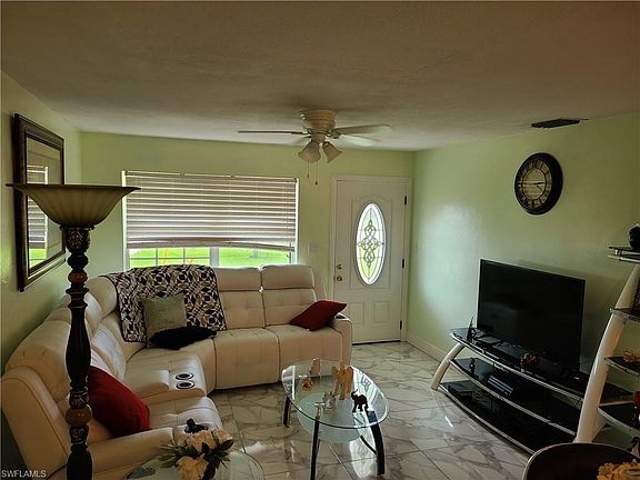 4th image of 18659 Sarasota Rd