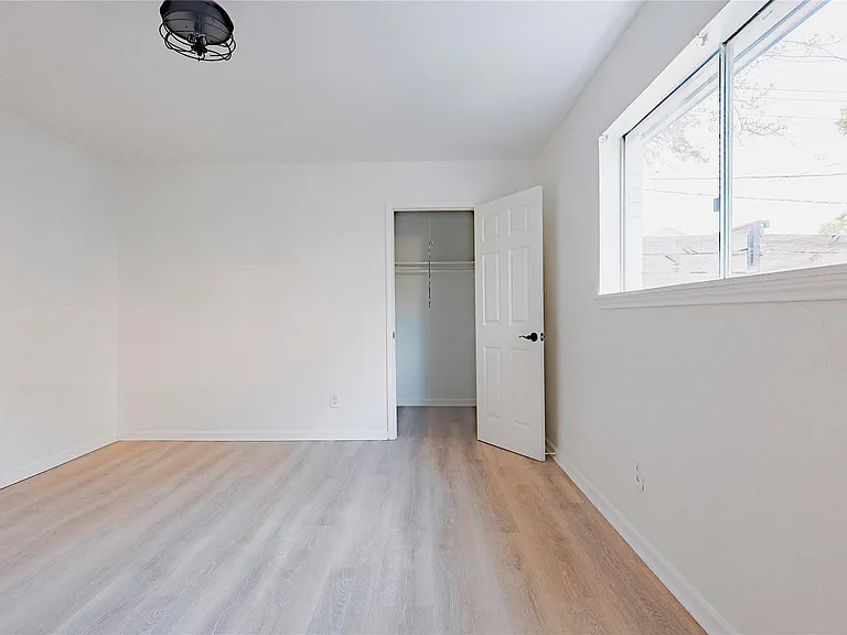 11611 Sagedowne Ln — Photo 18