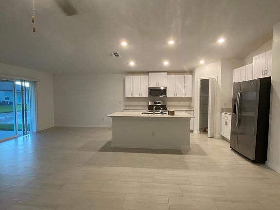 2nd image of 2033 Lanier Rd