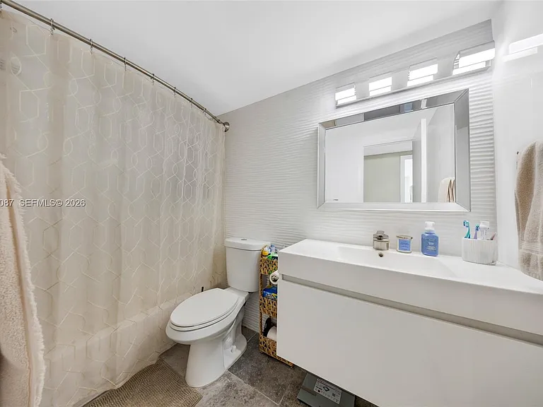 1455 N Treasure Dr #6N — Photo 24