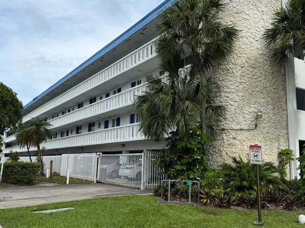 1100 NE 191st Street #44, Miami, FL 33179