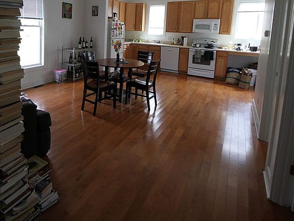 2nd image of 716 E 2nd St