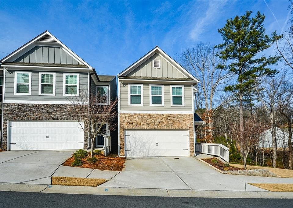1st image of 270 Turner Ln
