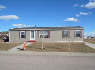 2201 Daybreak Dr, Gillette, WY 82718