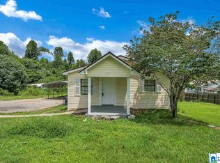 313 6th Ln, Pleasant Grove, AL 35127