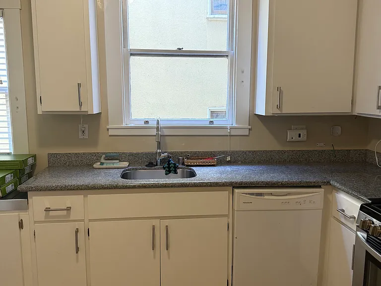1767 Euclid Ave #6 — Photo 8