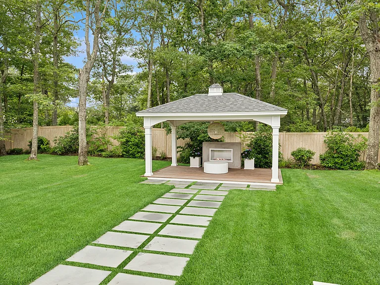 10 Balcomie Ln — Photo 11