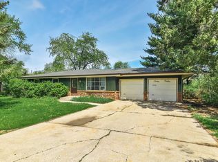 1212 Brentwood Rd, Machesney Park, IL 61115