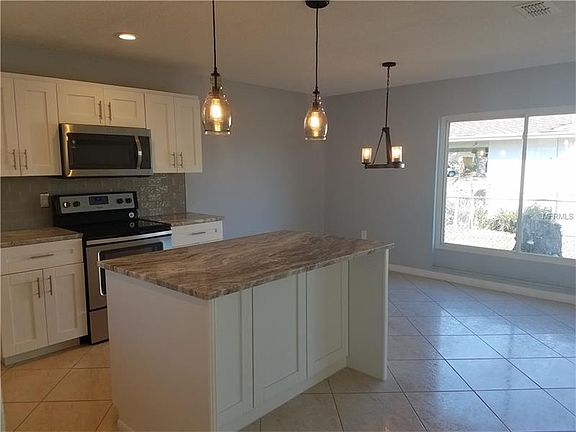 4th image of 818 Marlowe Ave