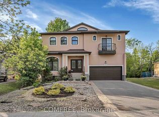 1385 McMahon Ave, Ottawa, ON K1T1C2