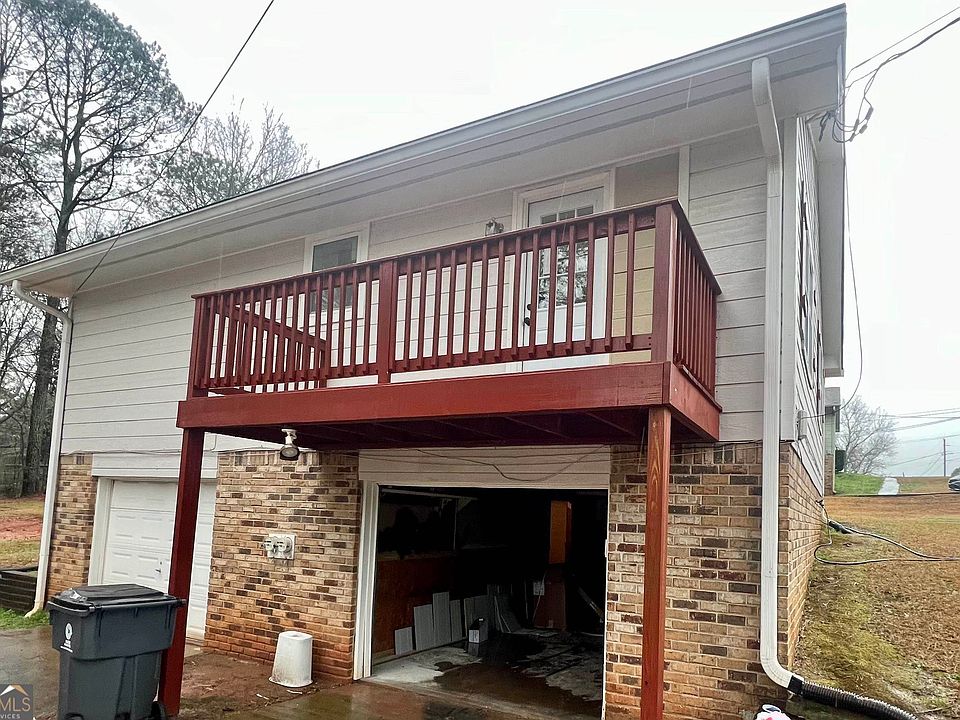 2nd image of 146 Appleton Blvd