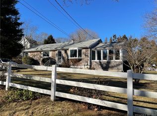 1029 Groton Long Point Rd, Groton, CT 06340