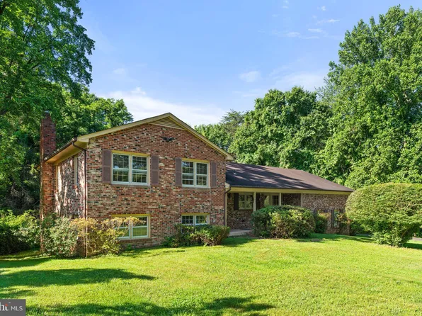 11657 Leehigh Dr, Fairfax, VA 22030