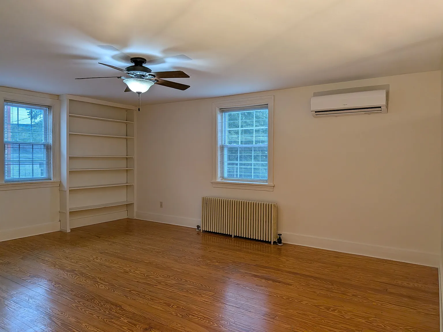 2 bed, 964 sqft, $1,250 — Photo 4