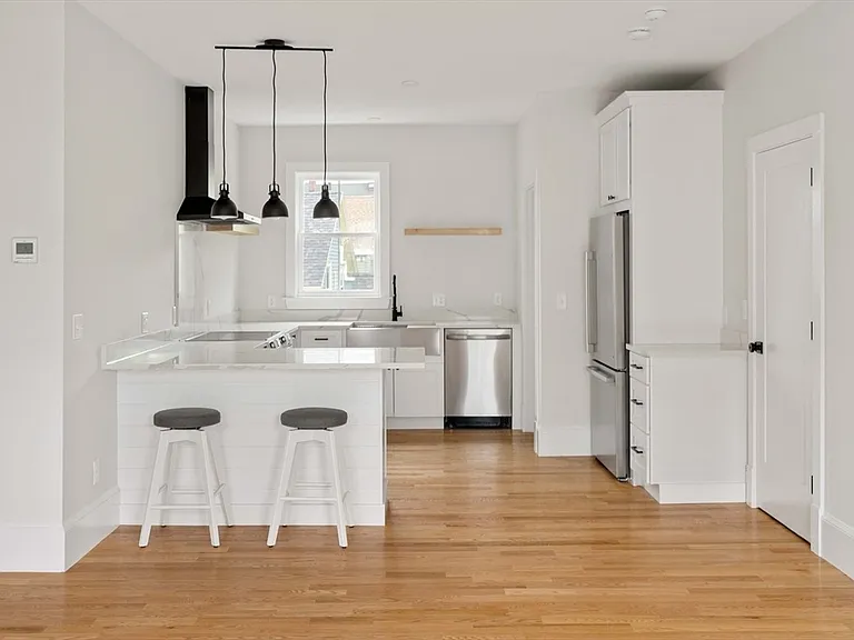 431 Lebanon St #2 — Photo 3