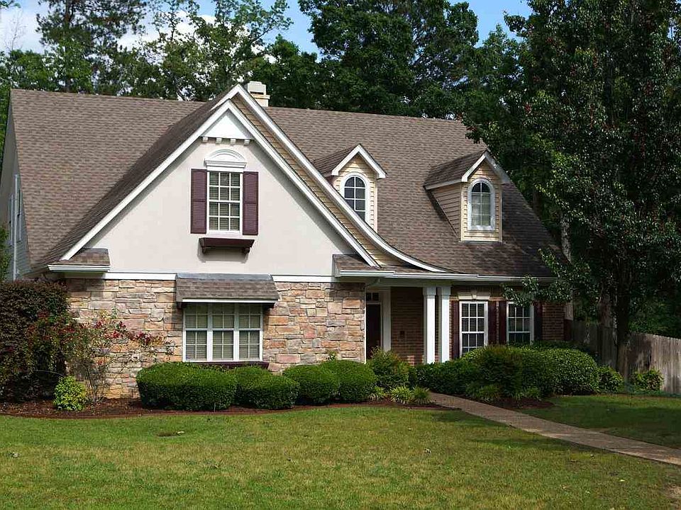 1st image of 106 Oak Isle Dr
