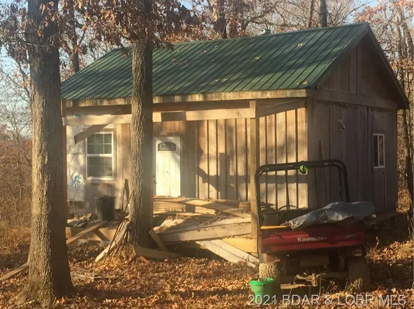 24599 Longview Dr, Versailles, MO 65084