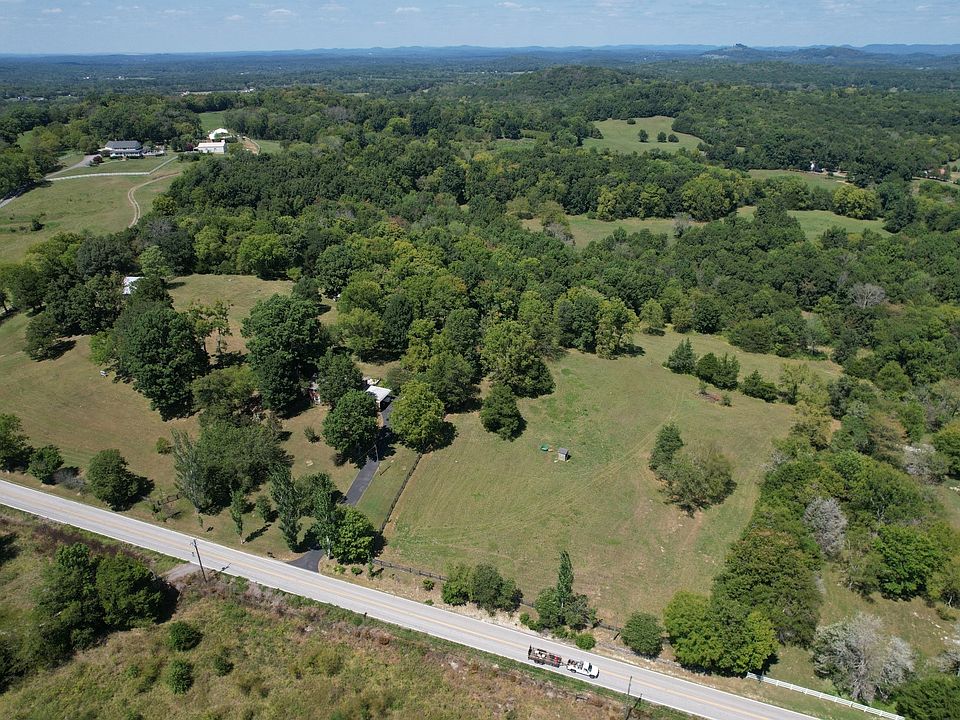 1st image of 10911 Bradyville Pike