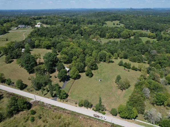 10911 Bradyville Pike, Readyville, TN 37149