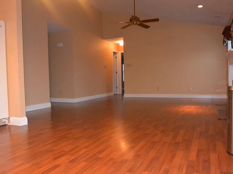 12935 Galloway Cir — Photo 6