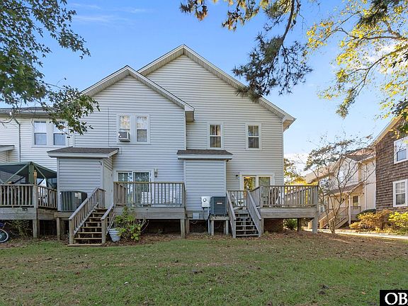 4th image of 18 Croatan Ct #18