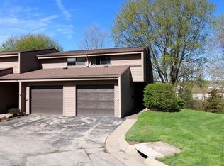 760 Stone Ridge Pl, Dubuque, IA 52001