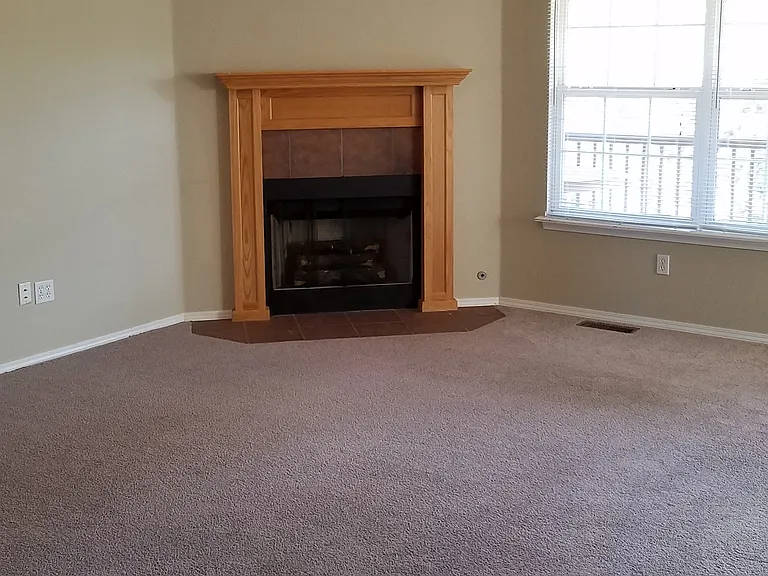 17 Slifer Dr — Photo 12
