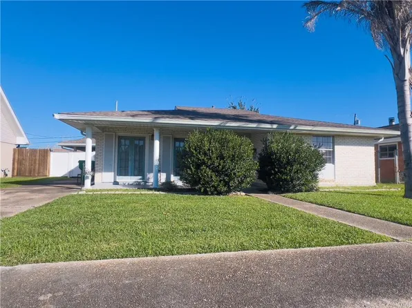 209 Broadway St, Gretna, LA 70053