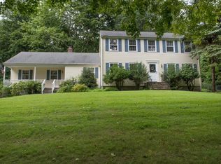445 N Salem Rd, Ridgefield, CT 06877
