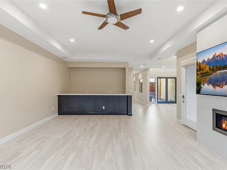 64 Grey Feather Dr — Photo 19