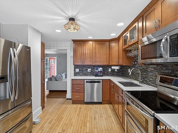 3rd image of 203 Burroughs Road