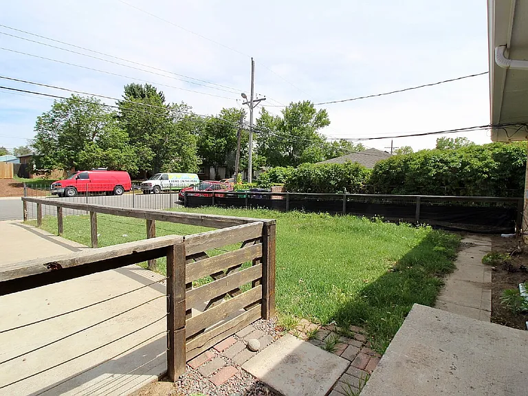 3614 N Monaco Street Pkwy — Photo 12