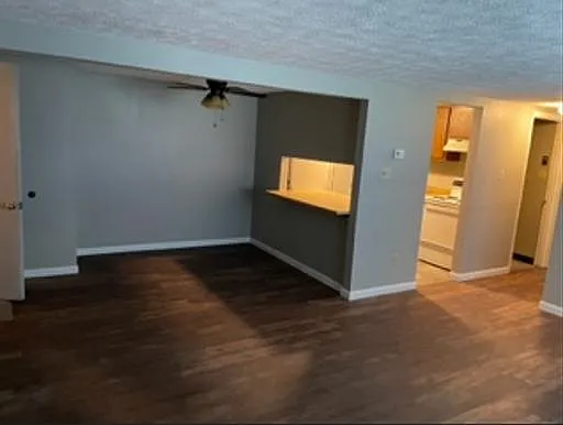 1 bed, 800 sqft, $700 — Photo 2